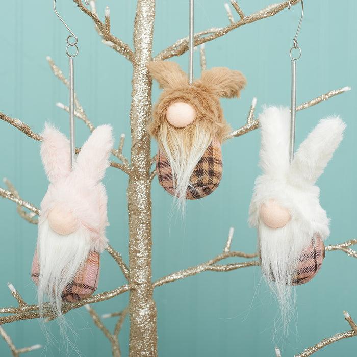 A Jumping Bunny Gnome Set.