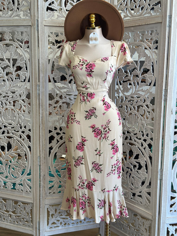 Smocked Floral Midi Dress-No Estira, Not Stretchy