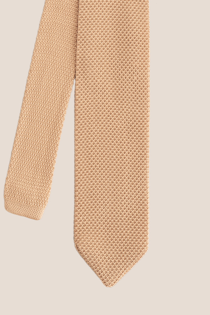 Ash Beige knitted tie with hand finishing, perfect for weddings and formal occasions.