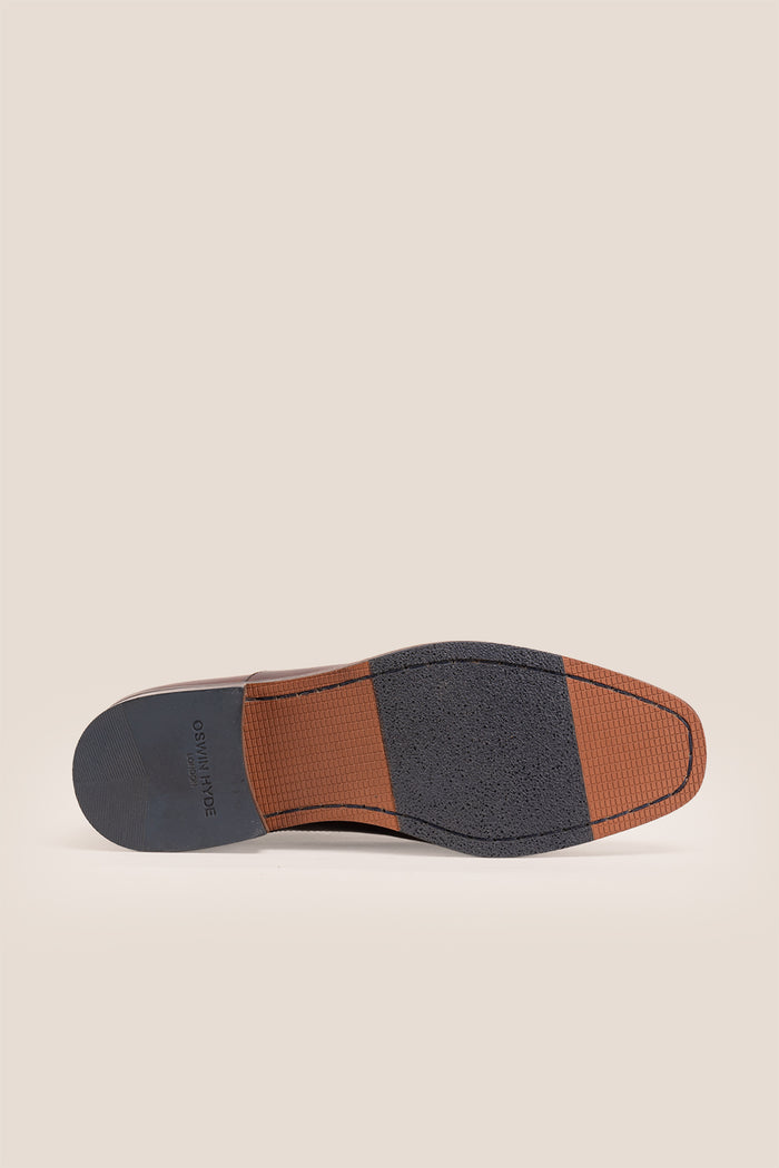 Dean Brown men’s Oxford leather shoes in rich brown, crafted with premium leather for formal and smart casual occasions.