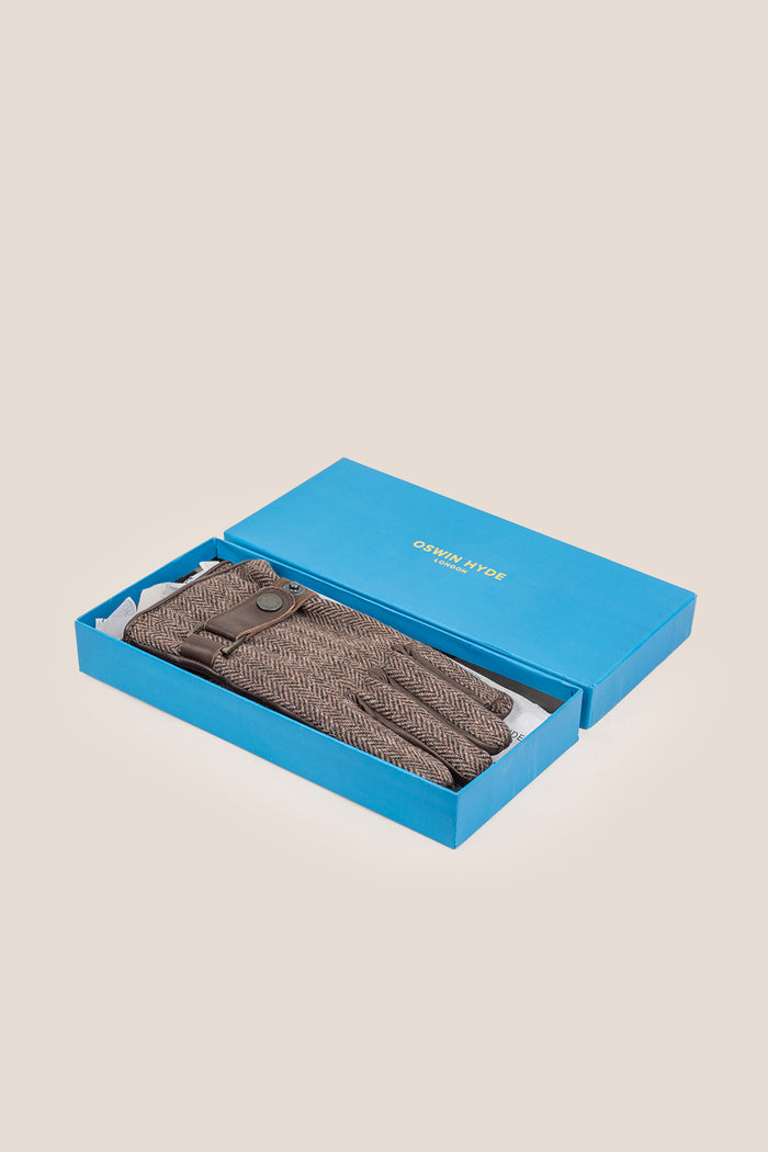 Men’s Edwin brown herringbone tweed gloves with premium leather palm by Oswin Hyde – warm, stylish gloves with fleece lining and classic design.