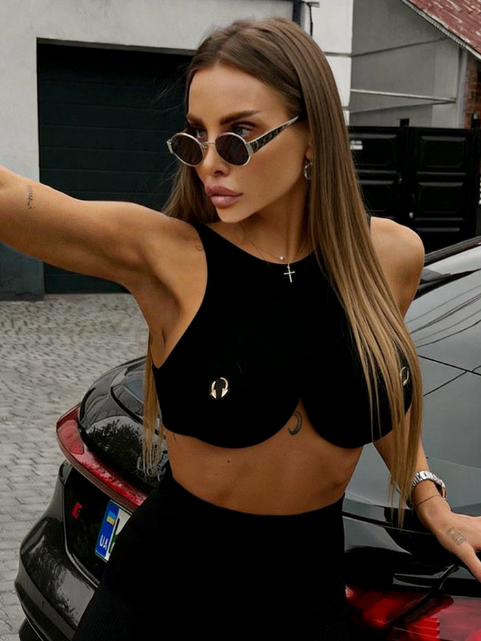 Fashion Perforated Metal Ring-Accent Sports Bras