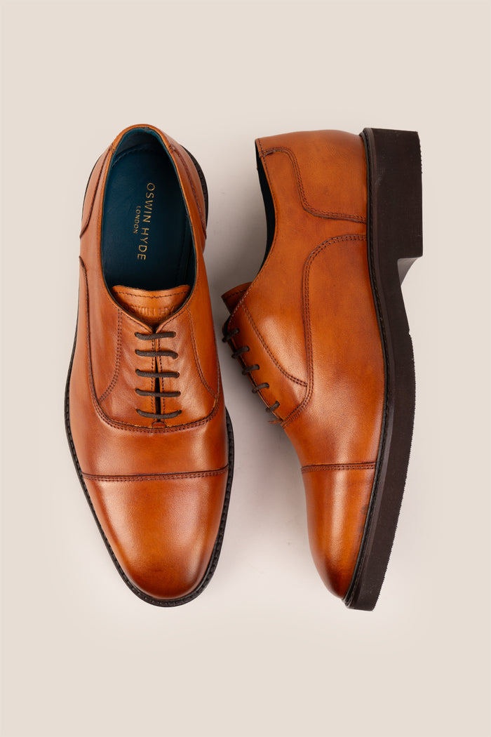 Oswin Hyde Flint Tan, classic tan leather Oxford shoes with lace-up design, premium craftsmanship, breathable lining, and durable sole
