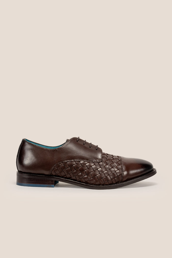 Men’s Heath brown leather woven derby lace-up shoes featuring a plain eyelet panel and capped toe, crafted from premium leather.