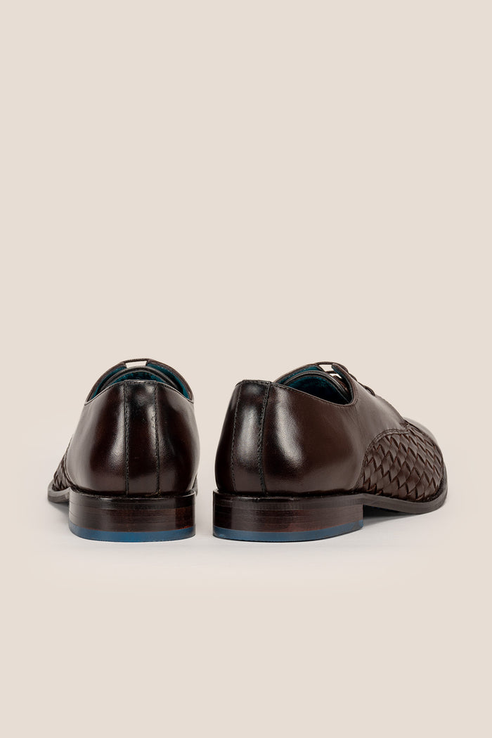 Men’s Heath brown leather woven derby lace-up shoes featuring a plain eyelet panel and capped toe, crafted from premium leather.