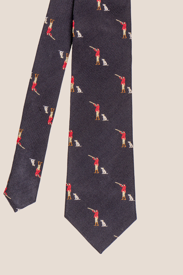 Hunting Navy Silk Tie with luxurious design, ideal for weddings and formal occasions.