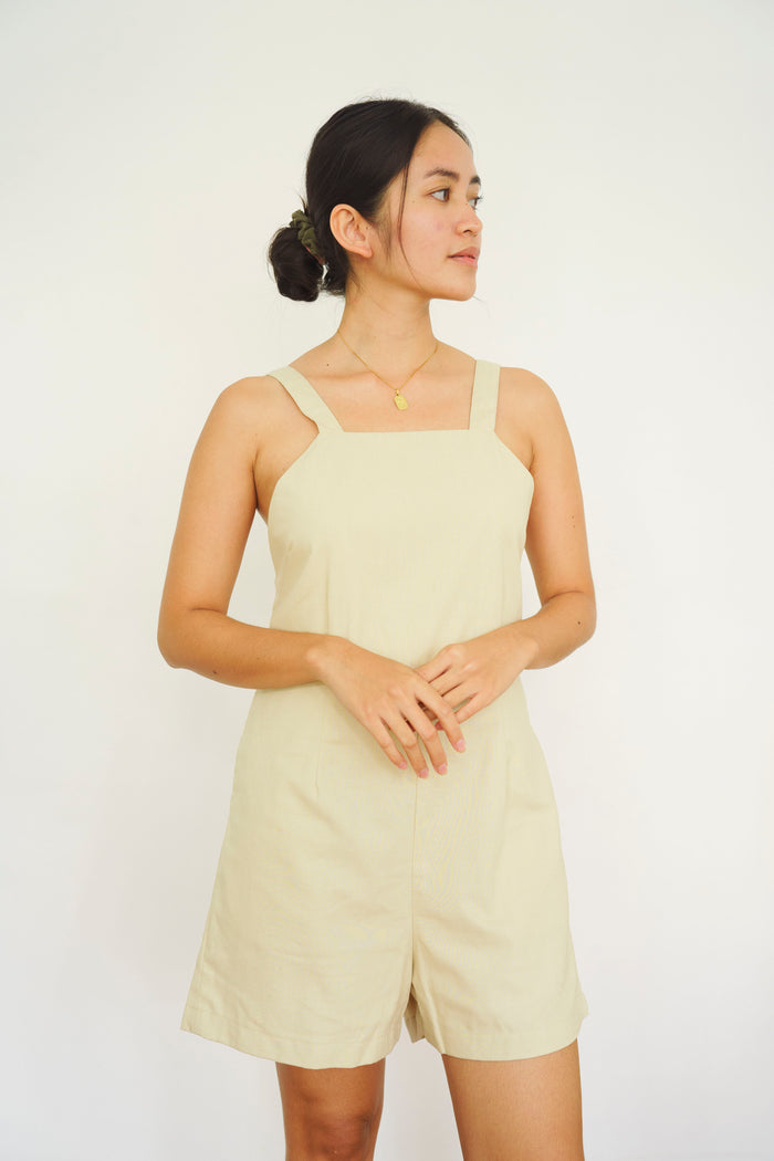 I’m On Vacation Romper Oat