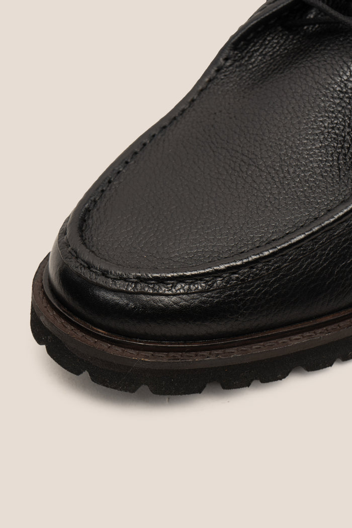 Joshua black leather Wallabee shoes for men by Oswin Hyde – casual luxury footwear with moccasin-style stitching and premium comfort.