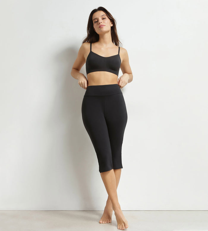 Legging court femme en microfibre noire Dim Comfywear