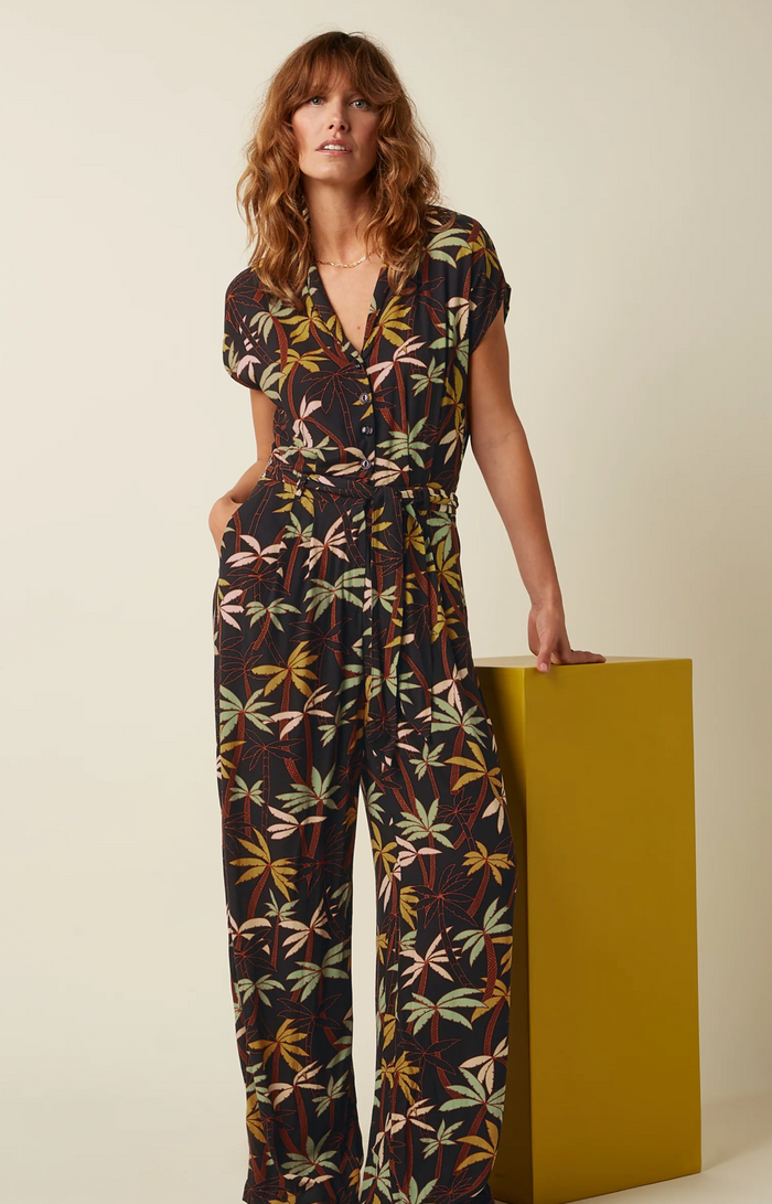 Maria Jumpsuit La Rochelle mit Palmenprint, Schwarz, Plus Size