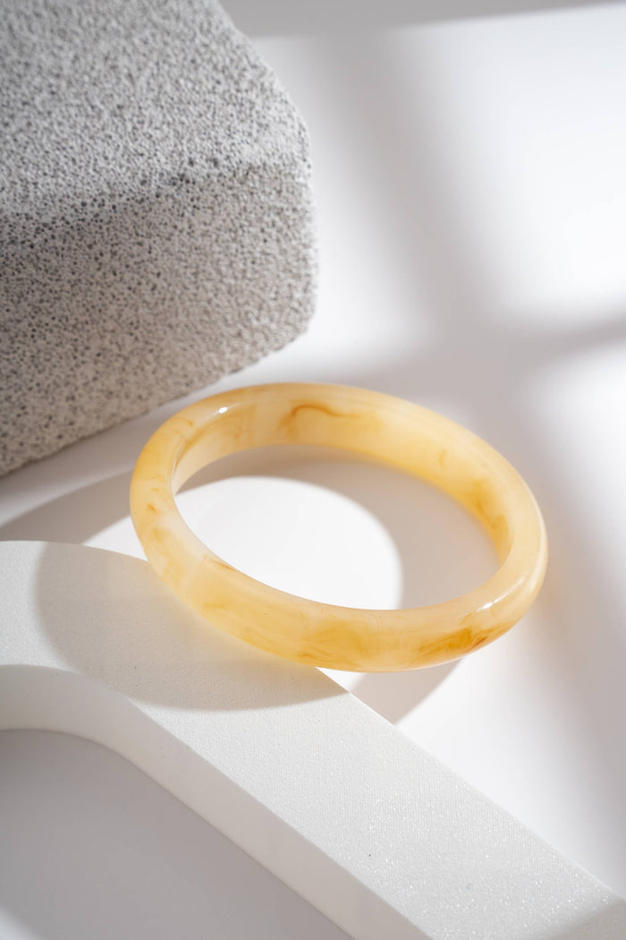 Modische Armreifen aus Harz,Schmal in verschiedenen Farben