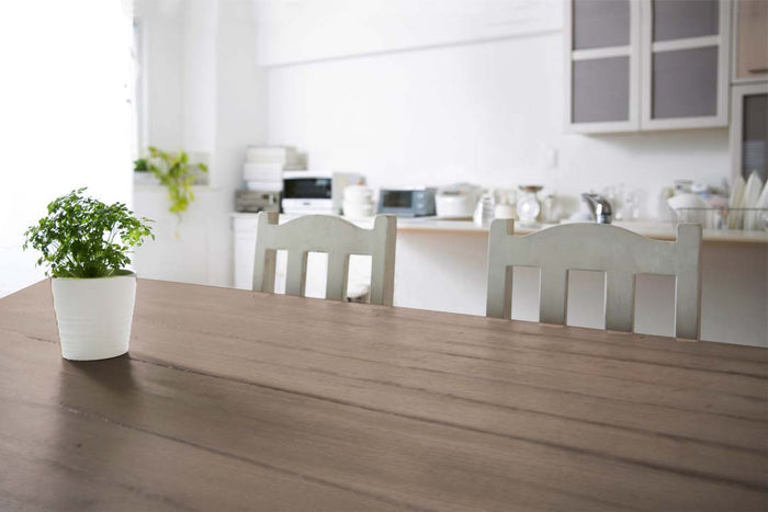 Retique It Wood'n Finish Kit in Pecan with four large bottles, designed for smooth, multi-purpose wood finishing on tabletops.