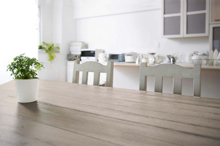 Retique It Multi-purpose Smooth Finish Kit for wood, white wash, large interior top coat, matte finish on tabletop surface.
