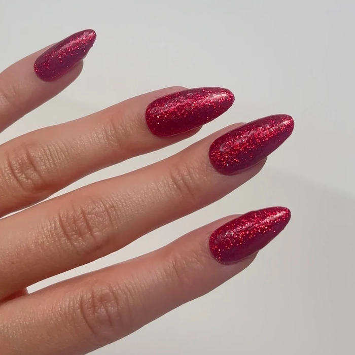P+ I Smell a Party, Glitter Gel Polish 10 ml