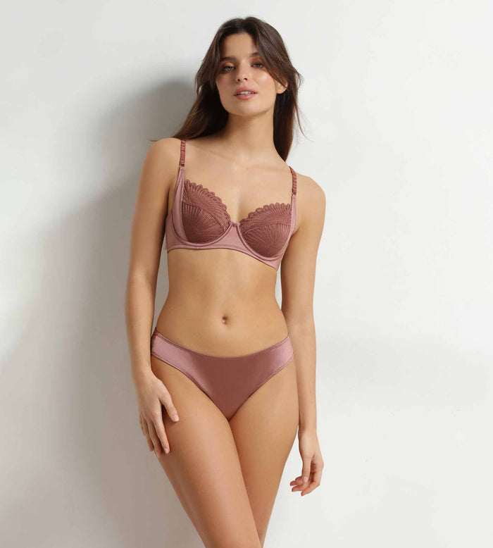 Slip brésilien femme en satin et dentelle florale Marron Chocolove