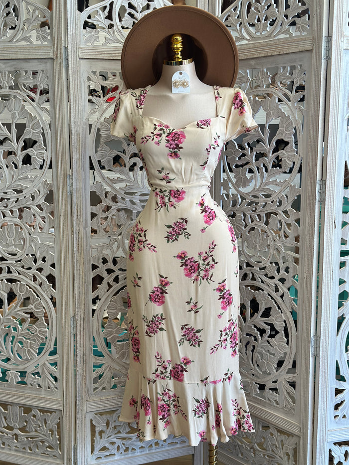 Smocked Floral Midi Dress-No Estira, Not Stretchy