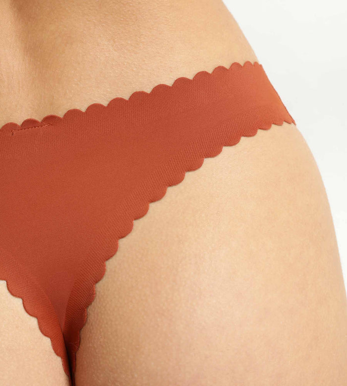 String femme Brun Cannelle en microfibre Dim Body Touch
