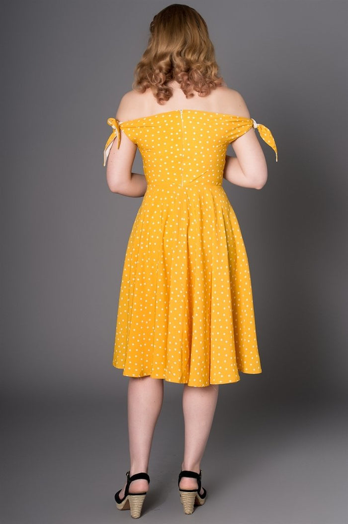 Swingkleid Taylor Off‑Shoulder, Gelb-Polka