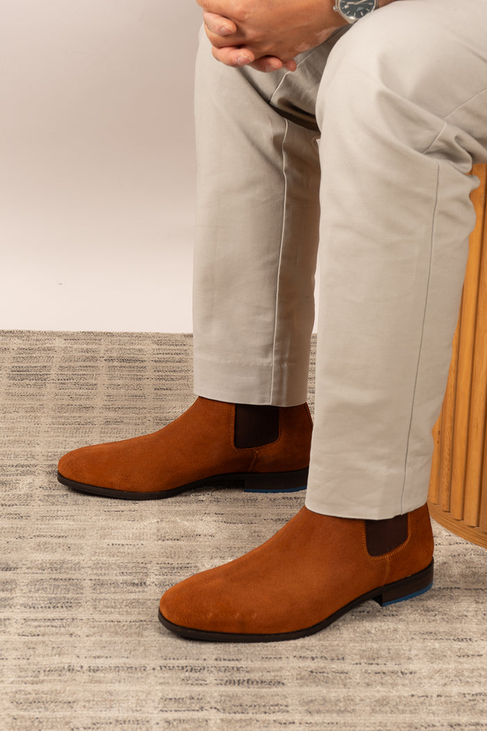 Vinnie Rust Suede Chelsea Boots | Oswin Hyde