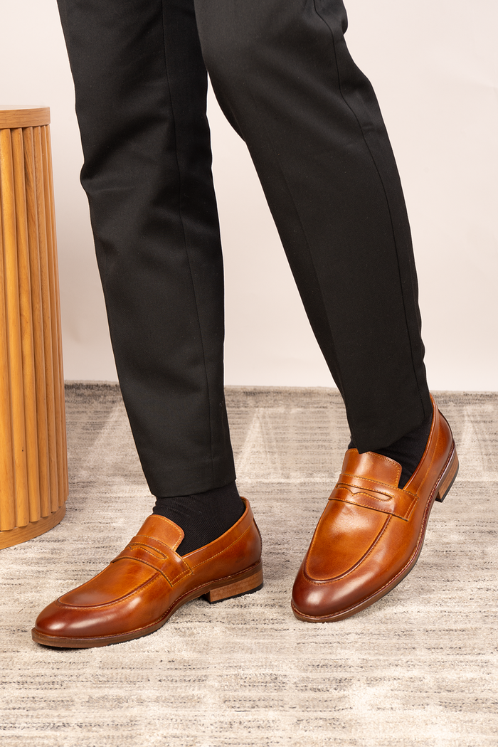 Wyatt Tan classic men’s loafer made from premium crust leather by Oswin Hyde, showcasing timeless style and craftsmanship.